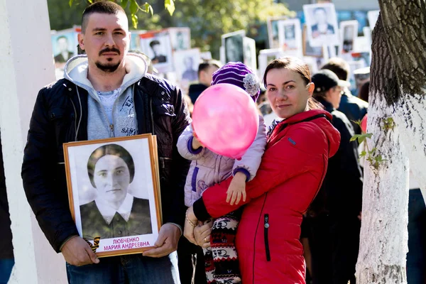 Petropavlovsk 9 Mayıs 2016: sakinleri unutulmaz Alayı 