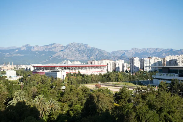 Antalya Turquía Junio 2017 Paisaje Urbano Antalya Edificios Automóviles Naturaleza — Foto de Stock