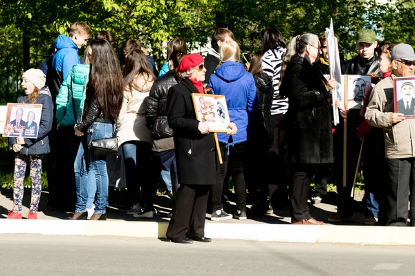 Petropavlovsk 9 Mayıs 2016: sakinleri unutulmaz Alayı 