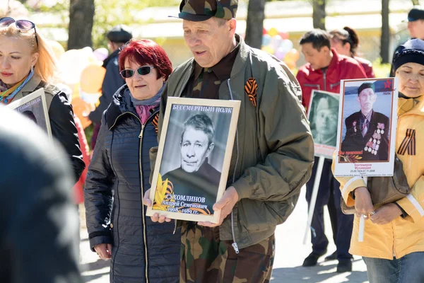 Petropavlovsk 9 Mayıs 2016: sakinleri unutulmaz Alayı 