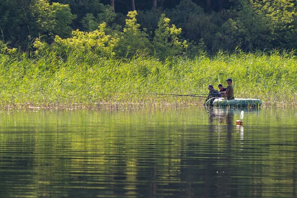 Petropavlovsk Kazajstán Julio 2018 Pescadores Personas Botes Goma Los Peces — Foto de Stock