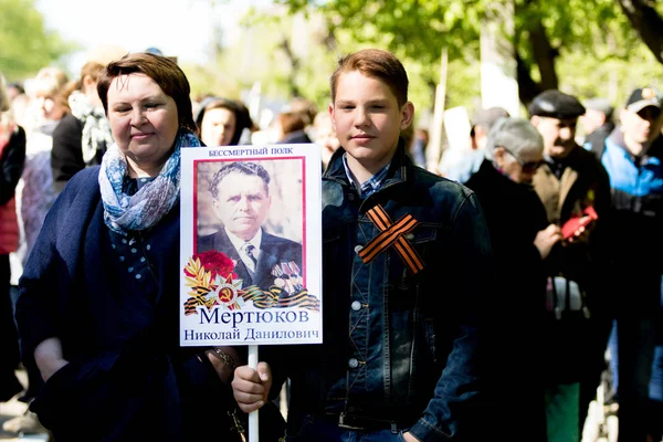 Petropavlovsk 9 Mayıs 2016: sakinleri unutulmaz Alayı 