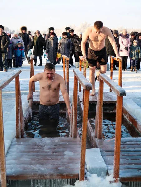 Petropavlovsk Kazajstán Enero 2018 Fiesta Cristiana Bautismo Del Señor Gente — Foto de Stock