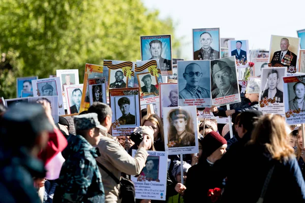 Petropavlovsk 9 Mayıs 2016: sakinleri unutulmaz Alayı 