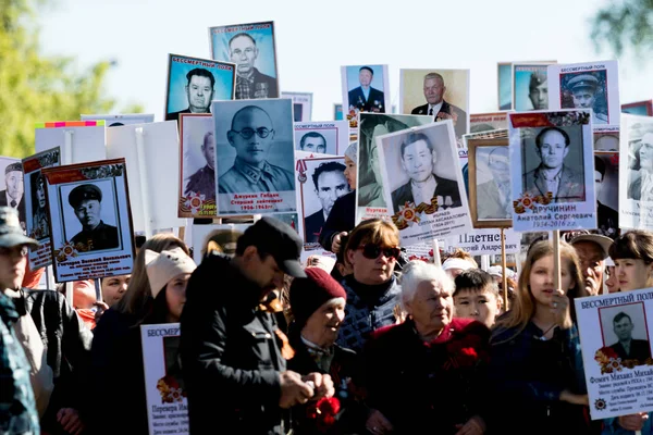 Petropavlovsk 9 Mayıs 2016: sakinleri unutulmaz Alayı 