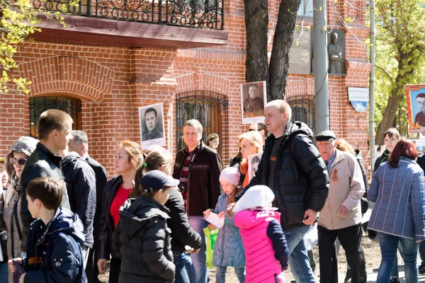 Petropavlovsk 9 Mayıs 2016: sakinleri unutulmaz Alayı 