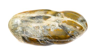 izole beyaz bir arka plan üzerinde renkli düz taş