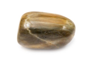 izole beyaz bir arka plan üzerinde renkli düz taş