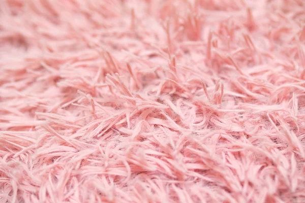皮草地毯 粉红色的天然羊毛与曲折的纹理背景 白色羊毛地毯 — 图库照片