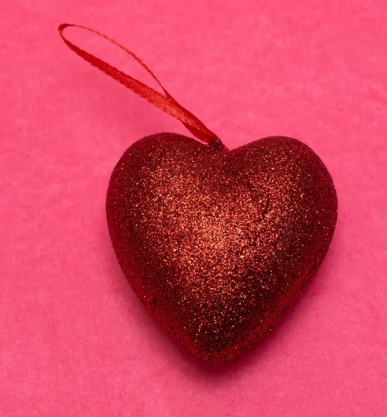 Corazón Rojo Sobre Fondo Rosa Día San Valentín Hermoso Fondo —  Fotos de Stock