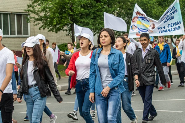 Petropavlovsk Kazajstán Junio 2019 Día Internacional Del Niño Desfile Estudiantes — Foto de Stock