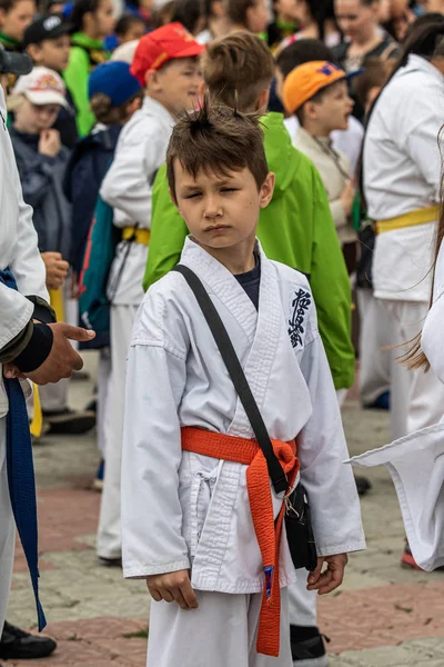 Petropavlovsk Kazajstán Junio 2019 Día Internacional Del Niño Desfile Estudiantes —  Fotos de Stock