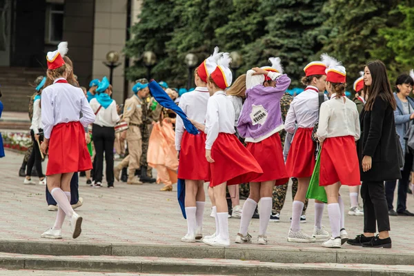 Petropavlovsk Kazakistan Haziran 2019 Uluslararası Çocuk Günü Şehir Sokaklarında Okul — Stok fotoğraf