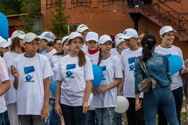 Petropavlovsk Kazakstan Juni 2019 Internationella Barn Dagen Parad Skolbarn Studenter — Stockfoto