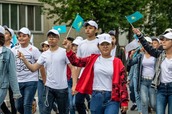 Petropavlovsk Cazaquistão Junho 2019 Dia Internacional Criança Desfile Estudantes Crianças — Fotografia de Stock