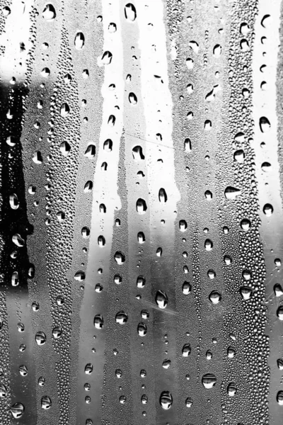 Krople Deszczu Szkle Czarno Białe Tło Moda Szklana Tekstura — Zdjęcie stockowe