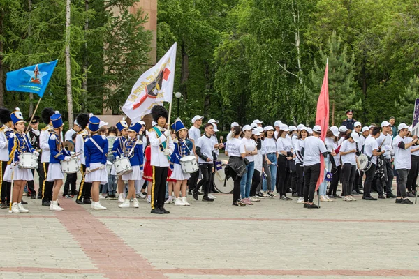 Pietropawłowsk Kazachstan Czerwca 2019 Międzynarodowy Dzień Dziecka Parada Uczniów Uczennice — Zdjęcie stockowe