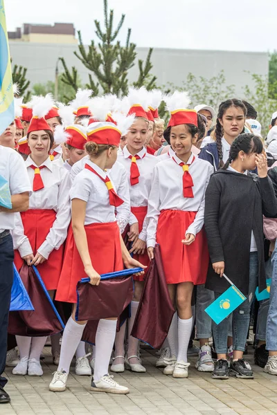 Petropavlovsk Kazajstán Junio 2019 Día Internacional Del Niño Desfile Estudiantes —  Fotos de Stock