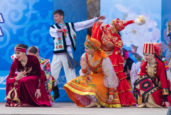 Петропавловск Казахстан Мая 2019 Года Песни Танцы Национальных Костюмах Народов — стоковое фото