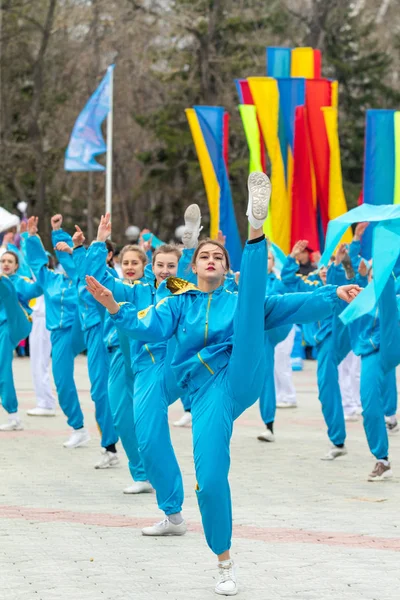 Petropavlovsk Kazakstan Maj 2019 Songs Och Danser Medborgarekostymerna Bemannar Kasakhstan — Stockfoto