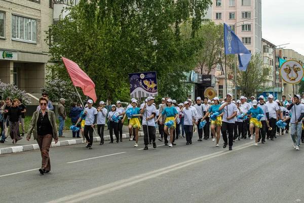 Pietropawłowsk Kazachstan Czerwca 2019 Międzynarodowy Dzień Dziecka Parada Uczniów Uczennice — Zdjęcie stockowe