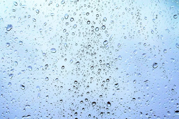 Regentropfen Auf Dem Glas Dunkelblauer Himmelshintergrund Vor Dem Fenster — Stockfoto