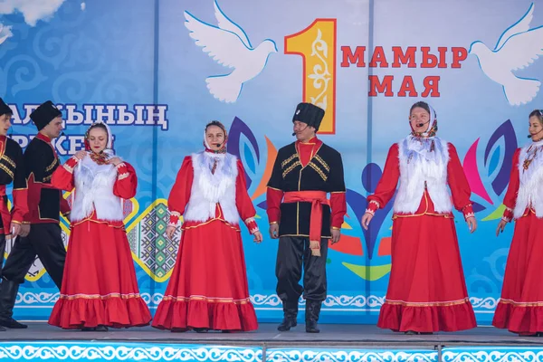 Petropavlovsk Kazakhstan May 2019 Songs Dances National Costumes Peoples Kazakhstan — Stock Photo, Image