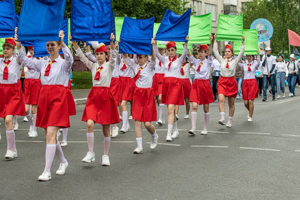 Petropavlovsk Kazachstán Června 2019 Mezinárodní Den Dětí Průvod Školáků Ulicích — Stock fotografie