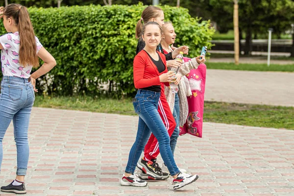 Petropavlovsk Cazaquistão Junho 2019 Dia Internacional Criança Desfile Estudantes Crianças — Fotografia de Stock