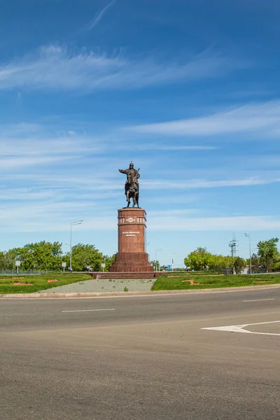 Petropavlovsk Kazachstan Juni 2019 Monument Voor Dichter Commandant Kozhabergen Zhyrau — Stockfoto
