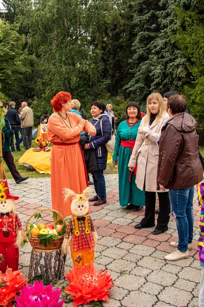Pietropawłowsk Kazachstan Sierpnia 2019 Kazachstan Wyznacza Dzień Konstytucji Ludzie Strojach — Zdjęcie stockowe