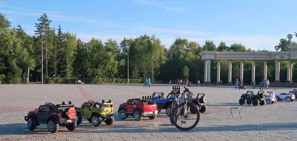 Petropavlovsk Καζακστάν Αυγούστου 2019 Πάρκο Για Παιδιά Στην Πόλη Γονείς — Φωτογραφία Αρχείου