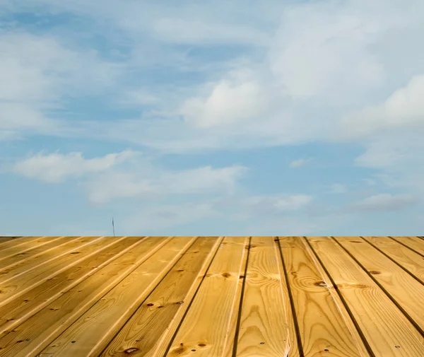 Blå Himlen Moln Med Trä Gångväg — Stockfoto