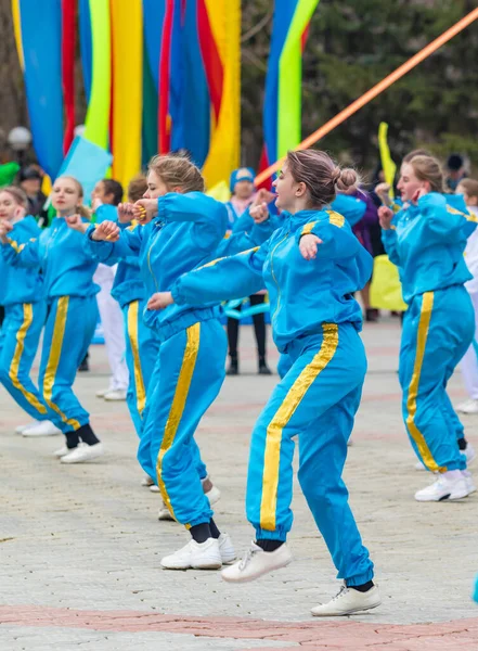 Petropavlovsk Kazakstan Maj 2019 Songs Och Danser Medborgarekostymerna Bemannar Kasakhstan — Stockfoto