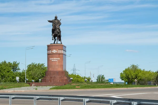 Petropavlovsk Kazachstan Juni 2019 Monument Voor Dichter Commandant Kozhabergen Zhyrau — Stockfoto