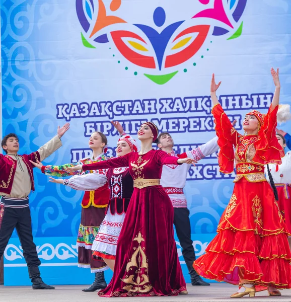 Petropavlovsk Kazakhstan May 2019 Songs Dances National Costumes Peoples Kazakhstan — Stock Photo, Image