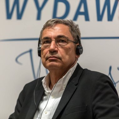 Krakov, Polonya - 21 Mayıs 2018: Toplantı ile Türk yazar, Nobel Ödülü sahibi Orhan Pamuk edebi yayıncılar 65 yıldönümü vesilesiyle Krakow. Polonya