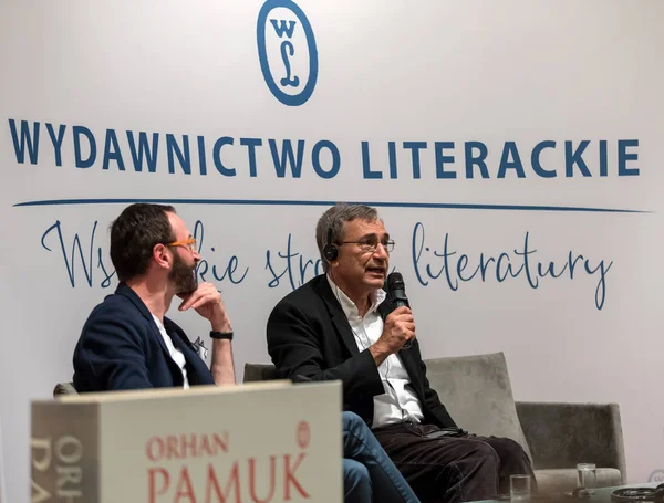 Cracovia Polonia Mayo 2018 Encuentro Con Escritor Turco Premio Nobel — Foto de Stock