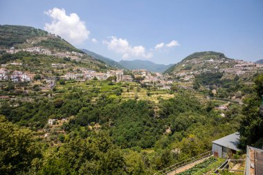 Ravello Scala Köyü, Amalfi Coast İtalya üzerinde üzerinden görüntülemek