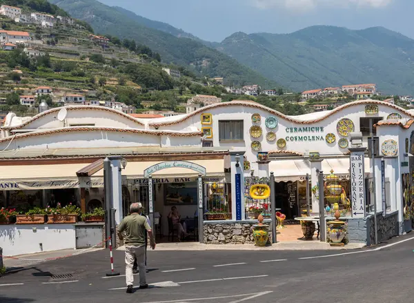 Ravello Itália Junho 2017 Loja Cerâmica Praça Principal Ravello Campania — Fotografia de Stock