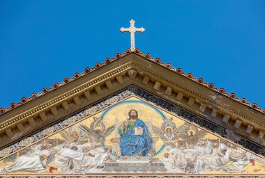 Amalfi'da St Andrew katedral cephe. İtalya