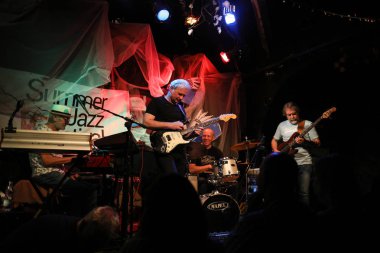 Cracow, Polonya - 25 Haziran 2018: Laboratorium canlı yaz Caz Festivali'nde Krakow'da gerçekleştirir, 500'den fazla caz müzisyenleri gerçekleştirir ve 150'den fazla konser ev sahipliği yapacak festival 23 sürümüdür