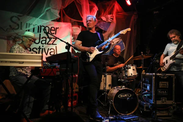 Cracow, Polonya - 25 Haziran 2018: Laboratorium canlı yaz Caz Festivali'nde Krakow'da gerçekleştirir, 500'den fazla caz müzisyenleri gerçekleştirir ve 150'den fazla konser ev sahipliği yapacak festival 23 sürümüdür