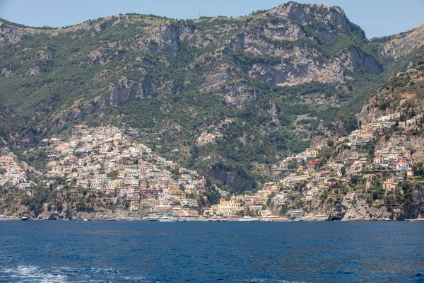 Positano Widziana Morza Wybrzeżu Amalfi Regionie Kampania Włochy — Zdjęcie stockowe