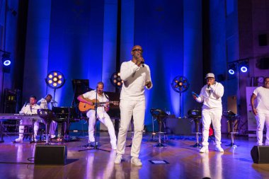 Krakov, Polonya - 8 Temmuz 2018: 6 konferans salonu en fazla Uj yaz Caz Festivali'nde Krakow'da sahnede canlı alın. Polonya