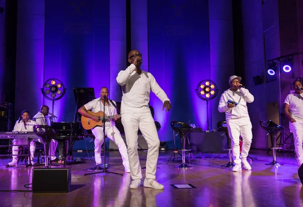 Krakov, Polonya - 8 Temmuz 2018: 6 konferans salonu en fazla Uj yaz Caz Festivali'nde Krakow'da sahnede canlı alın. Polonya