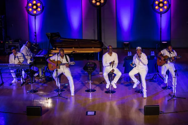 Krakov, Polonya - 8 Temmuz 2018: 6 konferans salonu en fazla Uj yaz Caz Festivali'nde Krakow'da sahnede canlı alın. Polonya