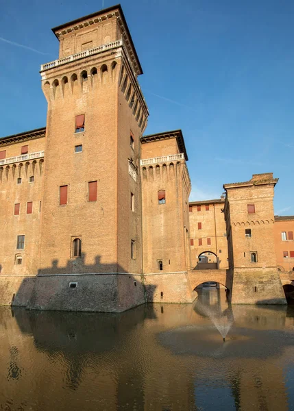 Castelo Estense Uma Fortaleza Quatro Torres Século Xiv Ferrara Emília — Fotografia de Stock