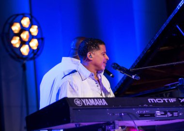 Krakov, Polonya - 8 Temmuz 2018: 6 konferans salonu en fazla Uj yaz Caz Festivali'nde Krakow'da sahnede canlı alın. Polonya