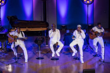 Krakov, Polonya - 8 Temmuz 2018: 6 konferans salonu en fazla Uj yaz Caz Festivali'nde Krakow'da sahnede canlı alın. Polonya